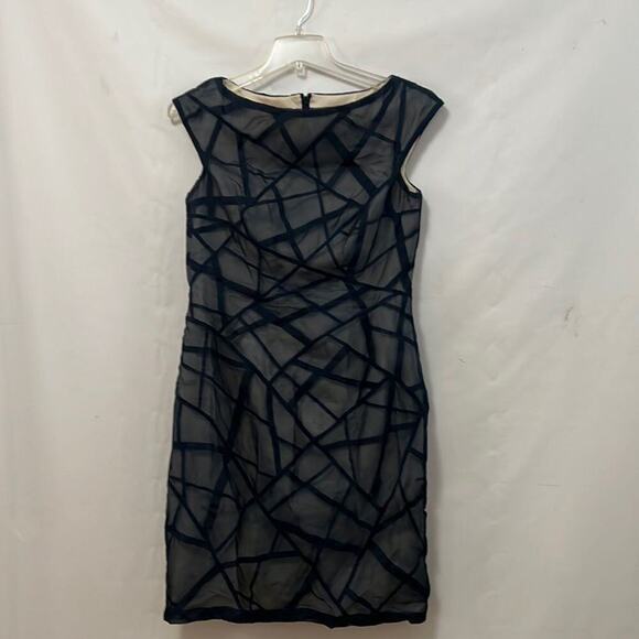 TADASHI SHOJI COLLECTION 100% SILK DRESS SIZE 12 - Picture 3 of 8
